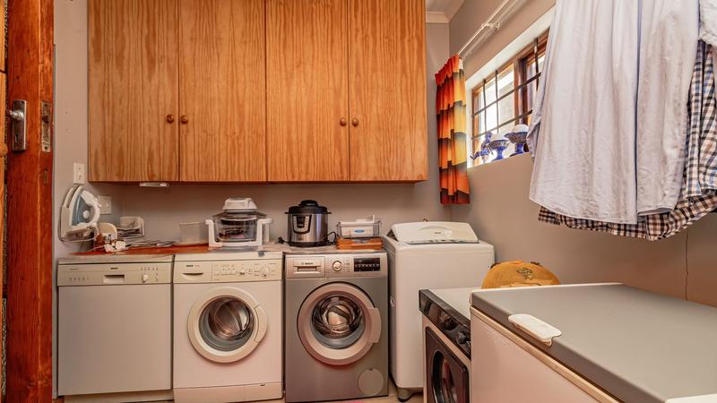 5 Bedroom Property for Sale in Tergniet Western Cape